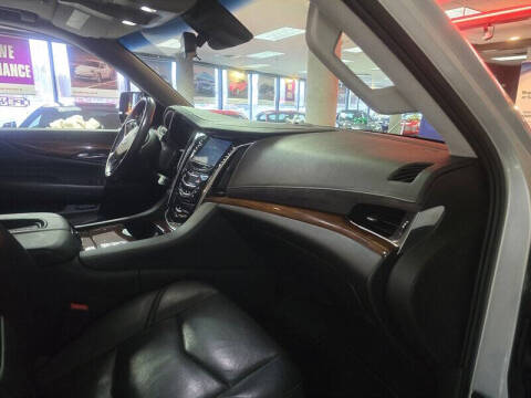 2017 Cadillac Escalade ESV Premium Luxury