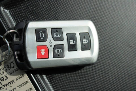 2014 Toyota Sienna XLE 7-Passenger