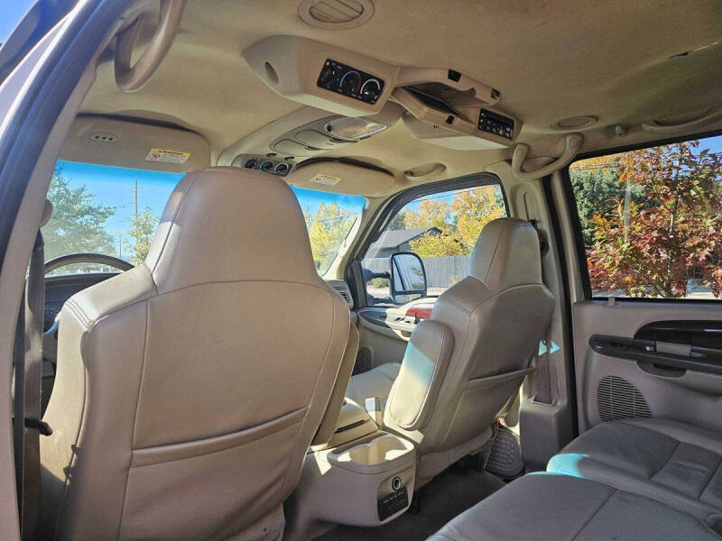 2004 Ford Excursion Limited