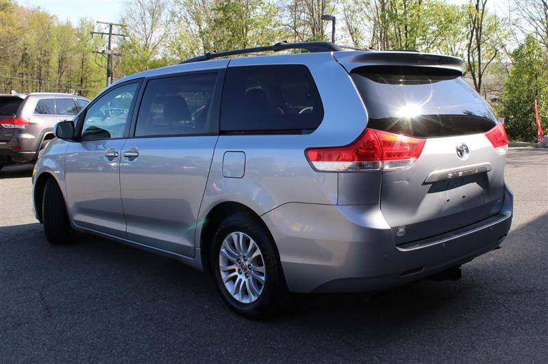 2013 Toyota Sienna