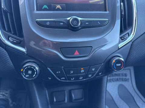 2017 Chevrolet Cruze LT Auto