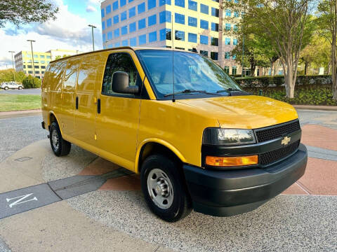 2022 Chevrolet Express 2500