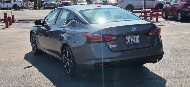 2023 Nissan Altima 2.5 SR