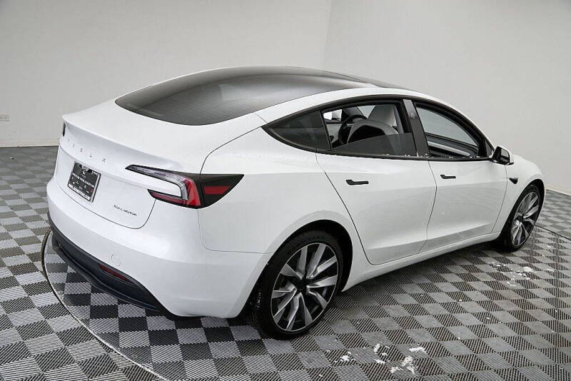 2025 Tesla Model 3 Long Range