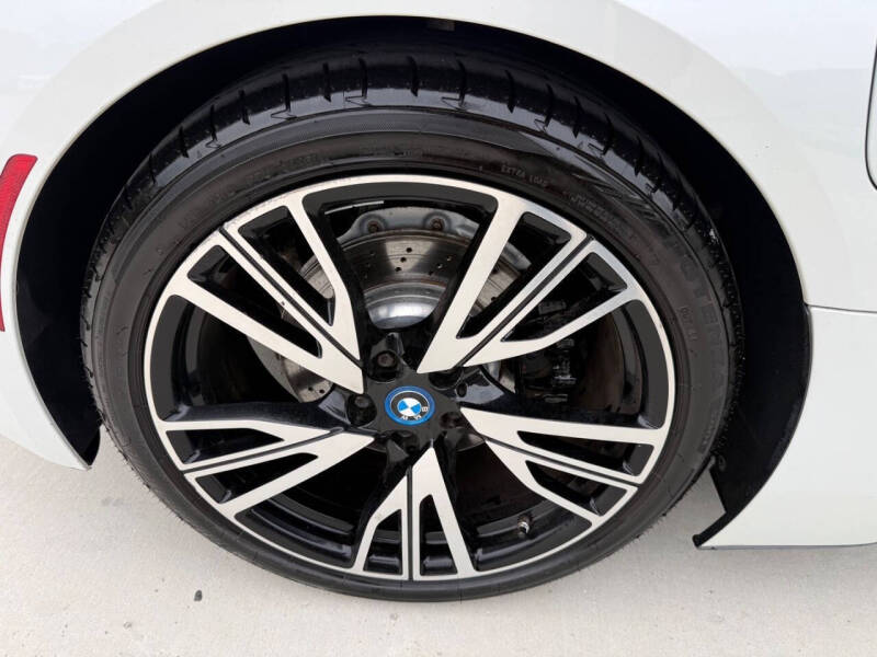 2016 BMW i8