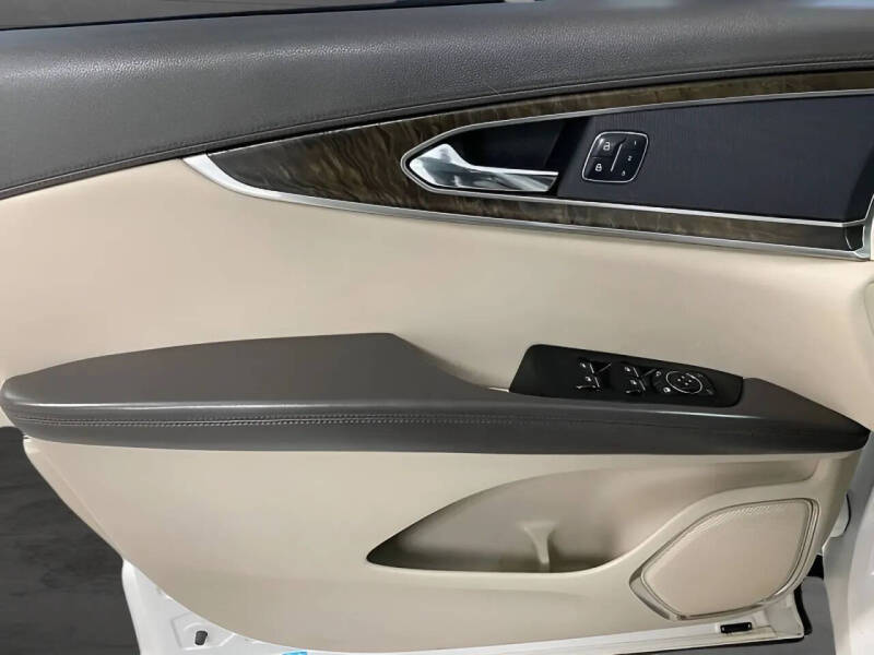 2016 Lincoln MKX Select