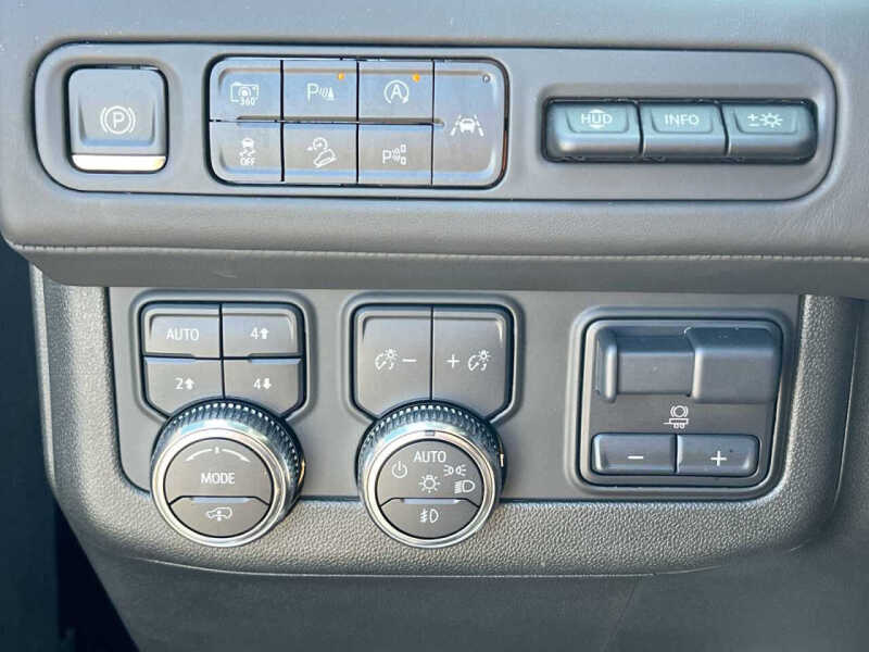 2024 GMC Yukon Denali Ultimate