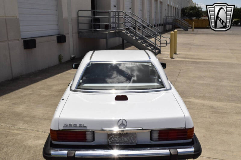 1987 Mercedes-Benz 560-Class 560 SL