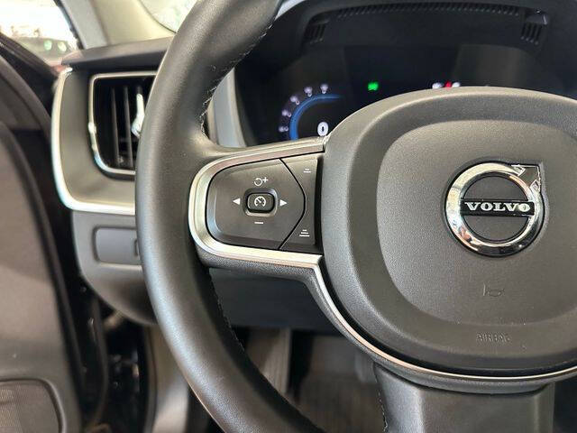 2023 Volvo XC60 B5 Core