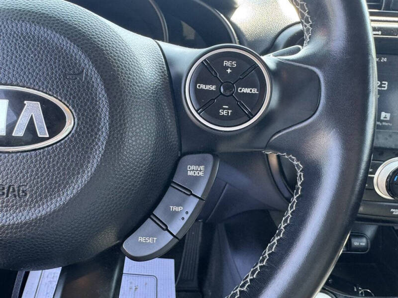 2017 Kia Soul +