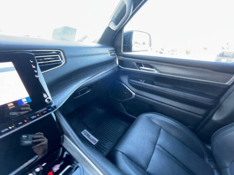 2023 Jeep Wagoneer L Series III