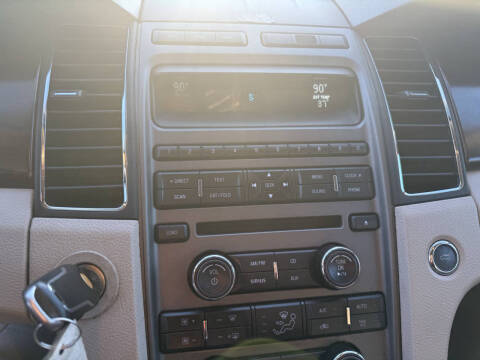 2011 Ford Taurus SEL