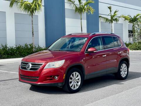 2009 Volkswagen Tiguan for sale at VE Auto Gallery LLC in Lake Park FL