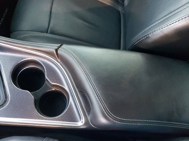 2016 Dodge Challenger R/T Plus