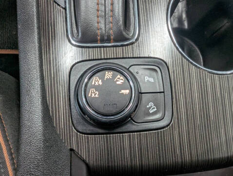 2017 GMC Acadia SLE-2