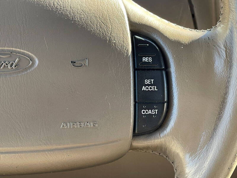 2000 Ford Expedition Eddie Bauer