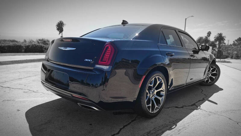 2018 Chrysler 300 S