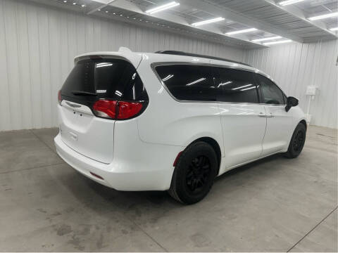 2020 Chrysler Voyager LXi