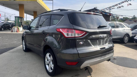 2015 Ford Escape SE