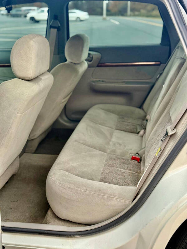 2004 Chevrolet Impala LS