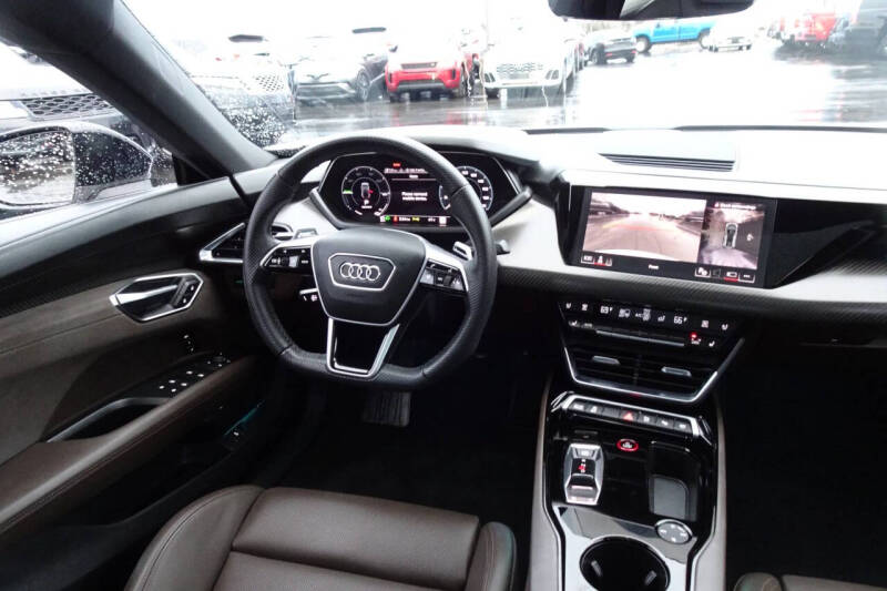 2022 Audi e-tron GT quattro Prestige