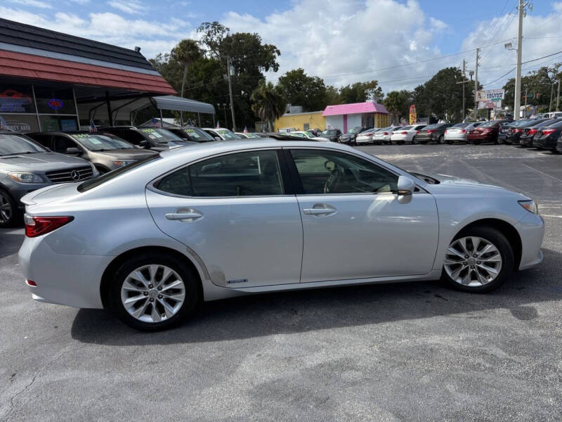 2013 Lexus ES 300h