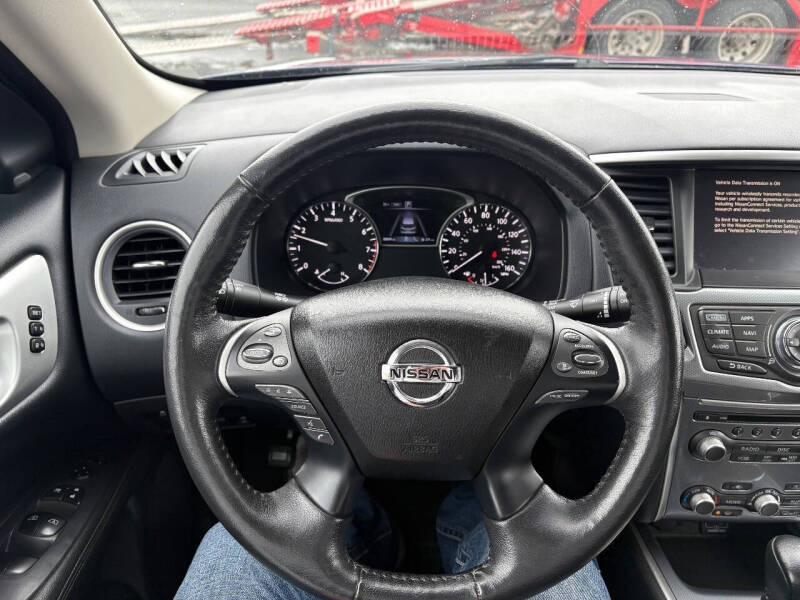 2020 Nissan Pathfinder SL