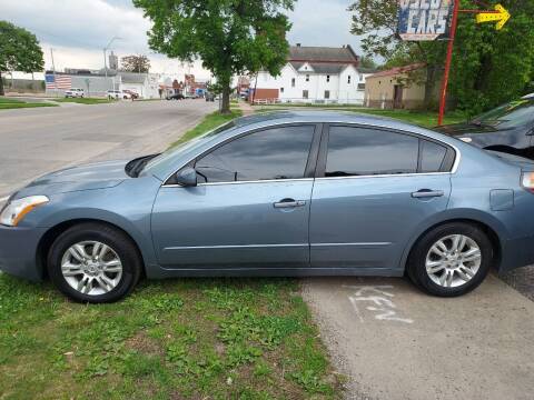 2010 Nissan Altima for sale at D & D Auto Sales in Topeka KS