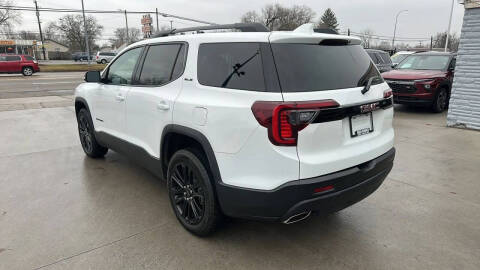 2023 GMC Acadia SLE