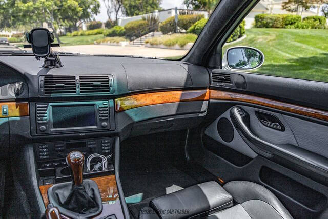 2002 BMW M5