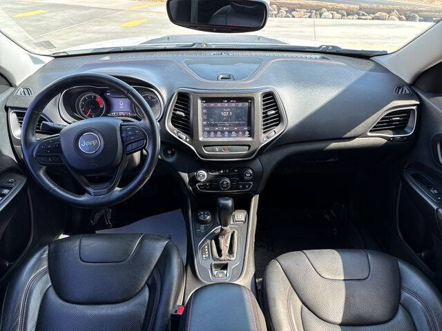2019 Jeep Cherokee Trailhawk