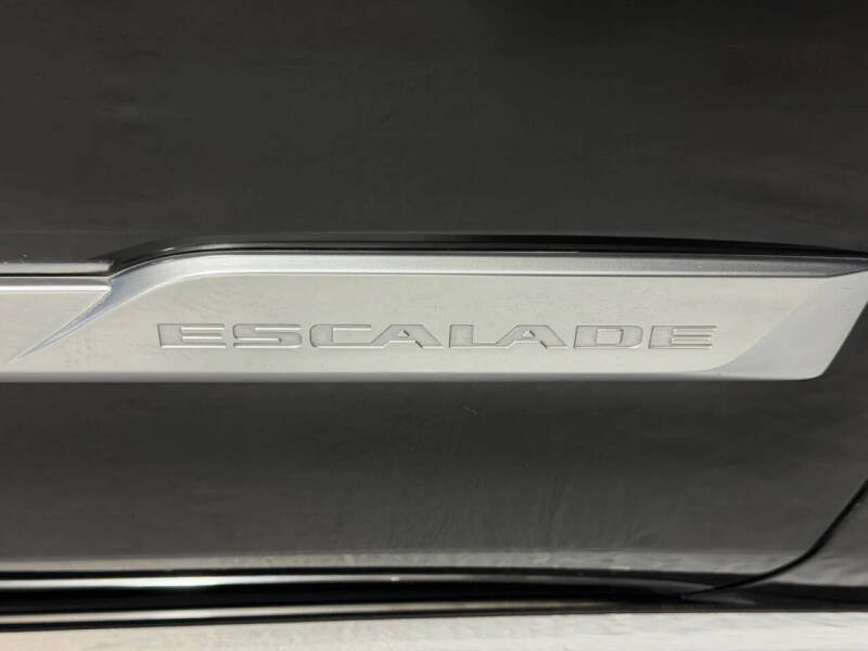 2017 Cadillac Escalade Platinum