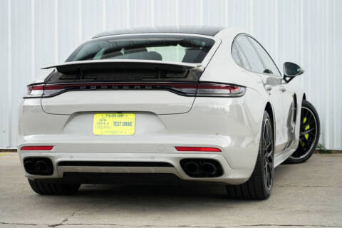 2022 Porsche Panamera 4S E-Hybrid
