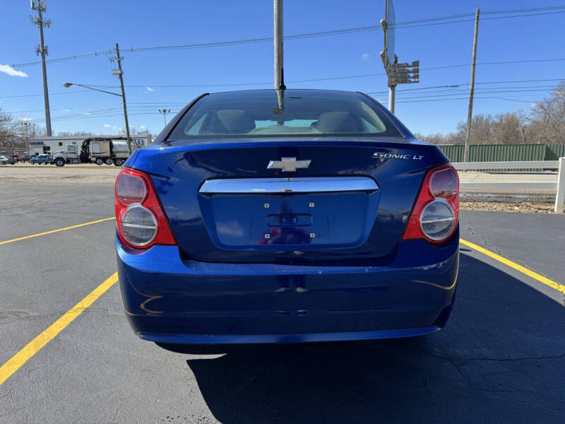 Image 4 of 2014 Chevrolet Sonic LT Auto