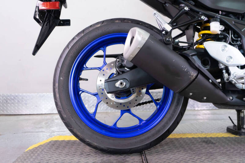 2025 Yamaha YZF-R3