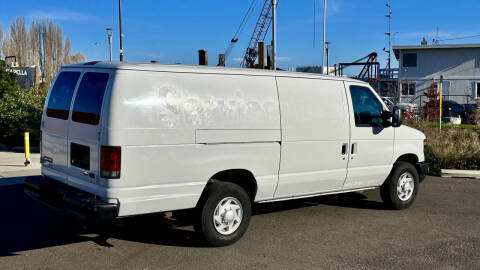 2011 Ford E-Series E-350 SD