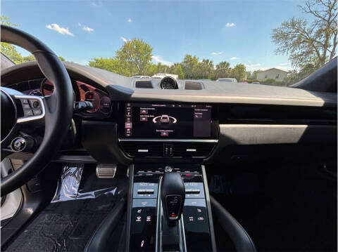 2021 Porsche Cayenne GTS