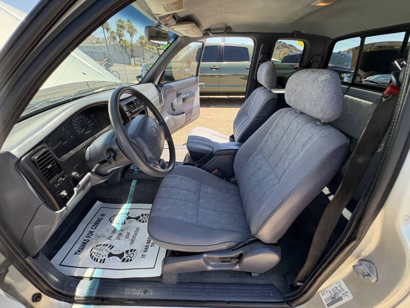 2000 Toyota Tacoma SR5
