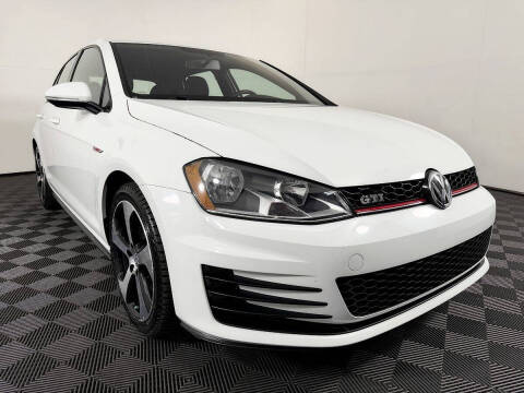 2017 Volkswagen Golf GTI S
