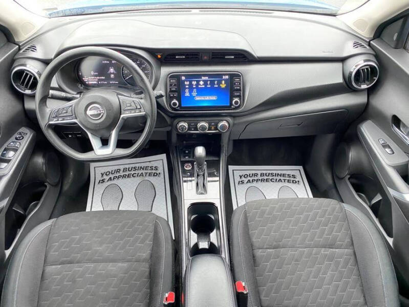 2023 Nissan Kicks SV