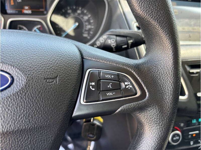 2017 Ford Focus SEL