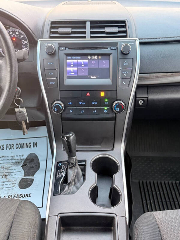 2016 Toyota Camry LE