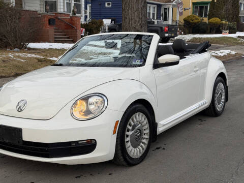 2013 Volkswagen Beetle Convertible 2.5L 70s Edition