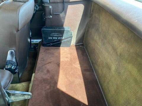 1987 Mercedes-Benz 560-Class 560 SL