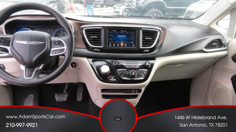 2019 Chrysler Pacifica L