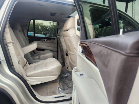 2015 Cadillac Escalade Luxury