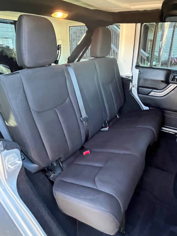 2016 Jeep Wrangler Unlimited Sport S