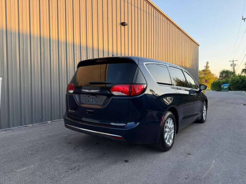 2020 Chrysler Pacifica Touring