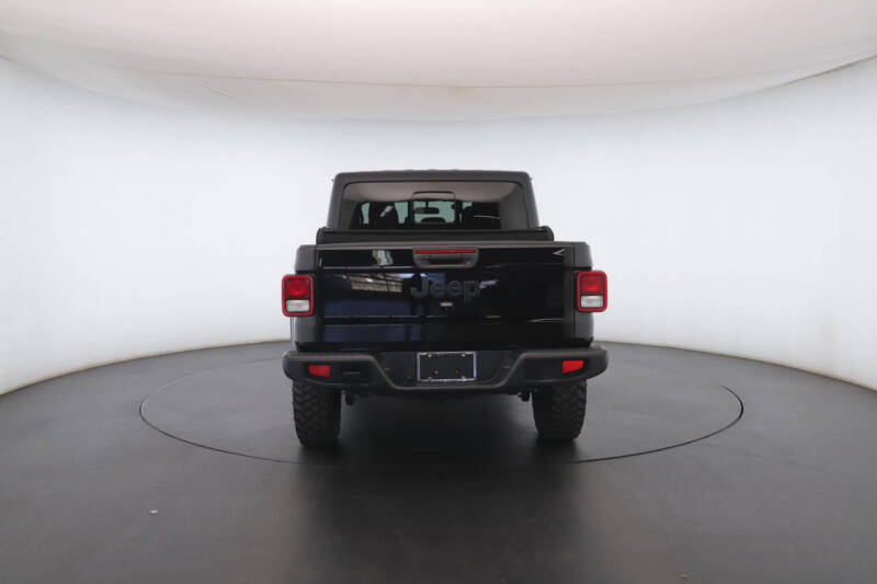 2022 Jeep Gladiator Willys