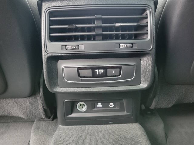 2022 Audi Q7 quattro Premium Plus 55 TFSI